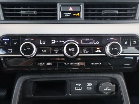 Used 2023 Honda Pilot Elite image 27