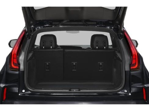 New 2025 Cadillac XT4 Premium Luxury image 11