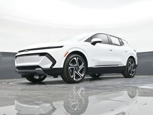 New 2026 Chevrolet Equinox EV LT image 50