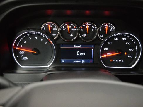 Used 2020 Chevrolet Silverado 1500 LT AWD/4WD image 18
