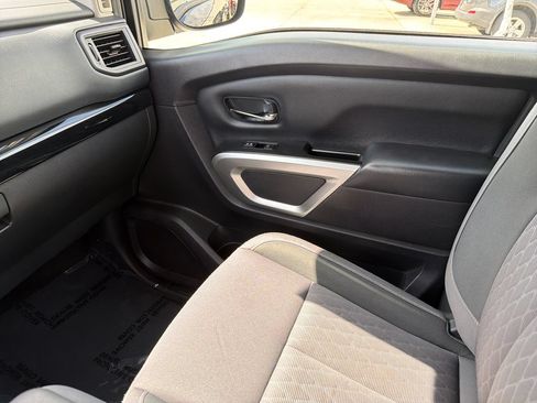 Used 2023 Nissan Titan SV RWD image 28