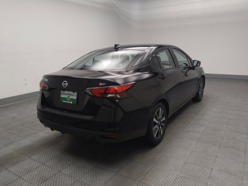 Used 2021 Nissan Versa SV FWD image 9