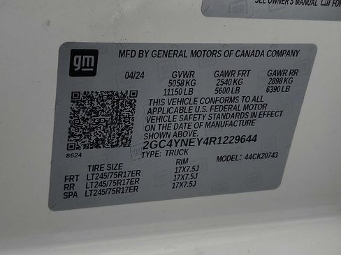 Used 2024 Chevrolet Silverado 2500 LT image 26