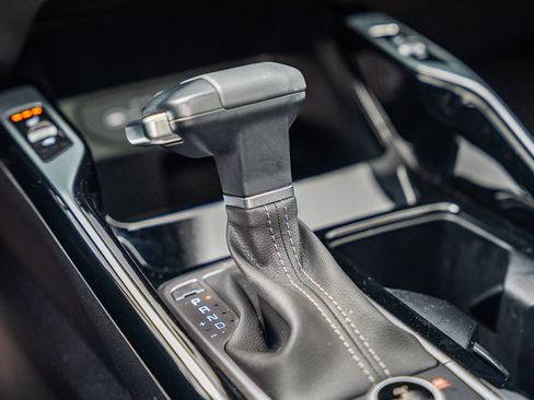 Certified 2024 Kia Sorento SX image 26