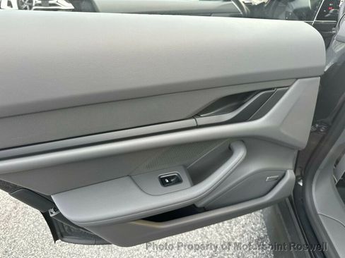 Used 2024 Porsche Taycan image 27