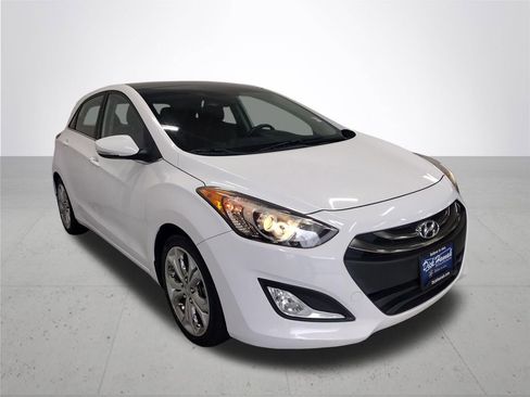 Used 2014 Hyundai Elantra GT w/ Option Group 03 FWD image 4