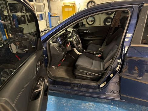 Used 2013 Honda Accord Sport image 6