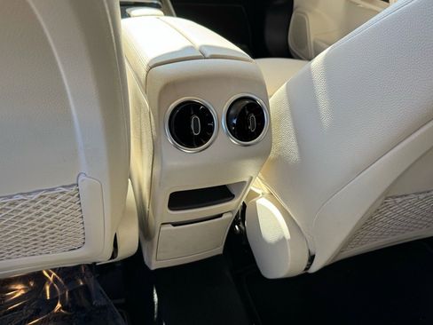 Certified 2020 Mercedes-Benz GLB 250 image 19