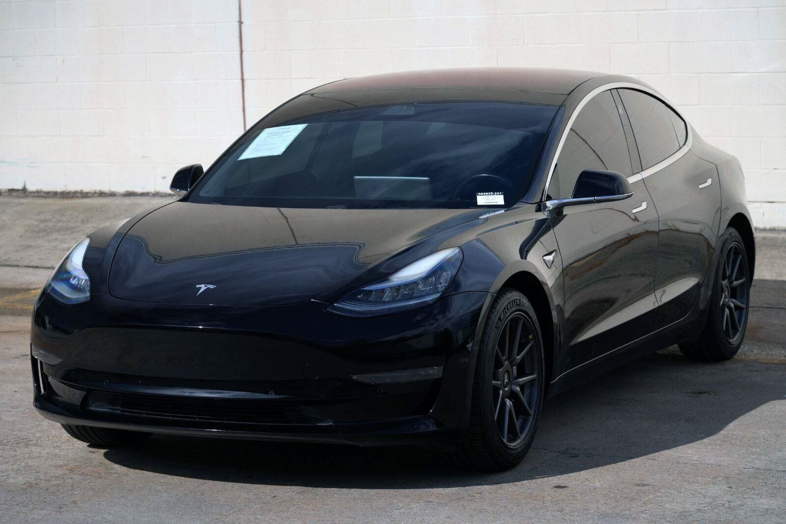 Used 2018 Tesla Model 3 Long Range RWD image 46