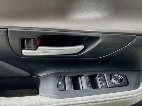 New 2026 Toyota Grand Highlander FWD image 14