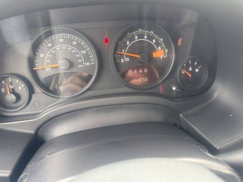 Used 2014 Jeep Patriot Sport FWD image 11