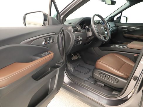 Used 2025 Honda Ridgeline RTL image 14