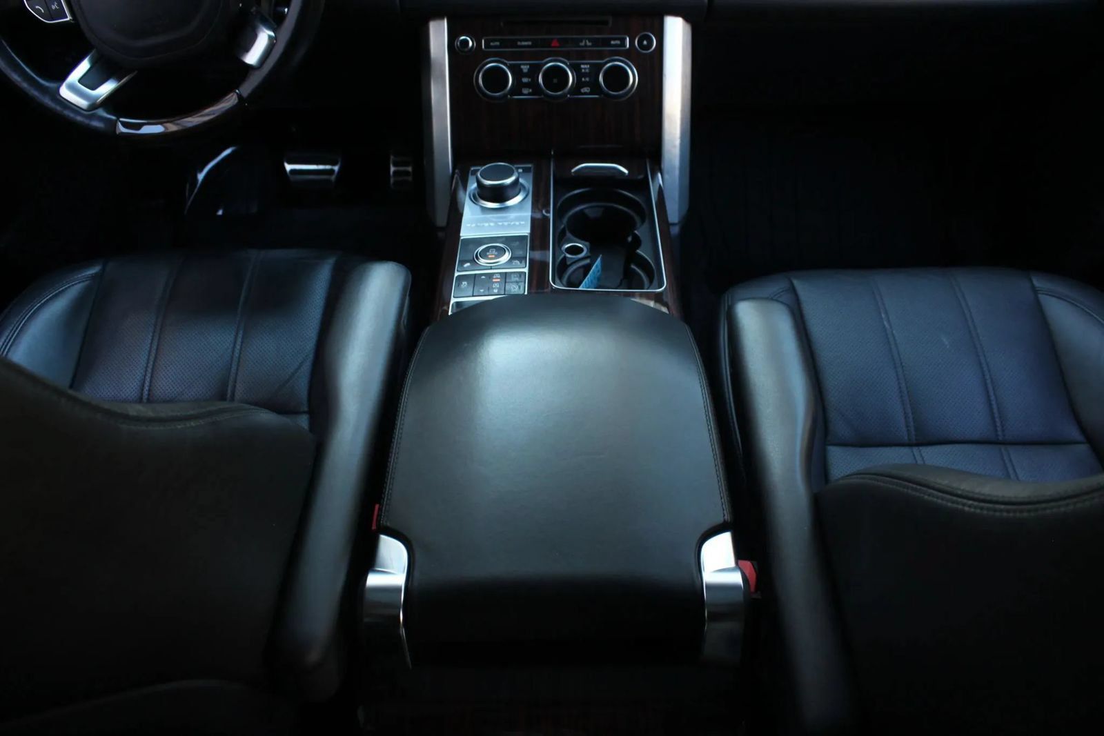 Used 2015 Land Rover Range Rover Supercharged AWD/4WD image 27