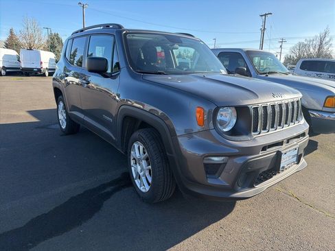 Used 2020 Jeep Renegade Sport w/ Sport Appearance Group image 3