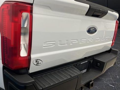 Used 2023 Ford F250 XL AWD/4WD image 32