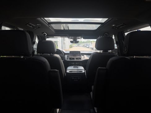 Used 2021 Chevrolet Tahoe High Country w/ Premium Package AWD/4WD image 11