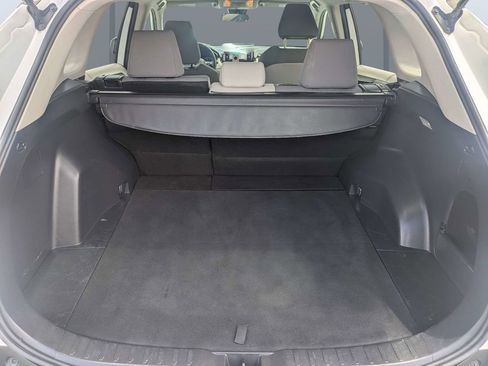 Used 2020 Toyota RAV4 XLE AWD/4WD image 12