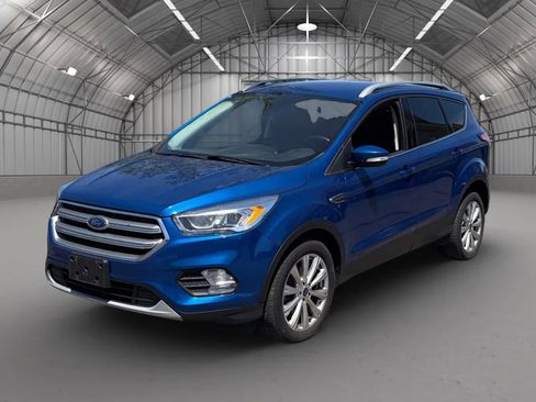 Used 2017 Ford Escape Titanium AWD/4WD image 3