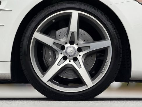 Used 2017 Mercedes-Benz SL 550 image 20