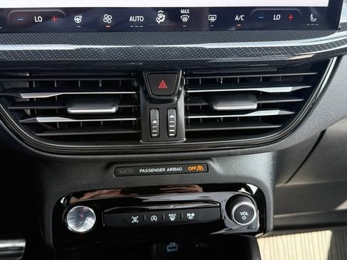 Used 2023 Ford Escape ST-Line w/ Tech Pack #1 AWD/4WD image 12