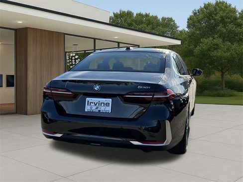New 2026 BMW 530i w/ Premium Package image 10