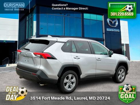 Used 2025 Toyota RAV4 LE AWD/4WD image 3