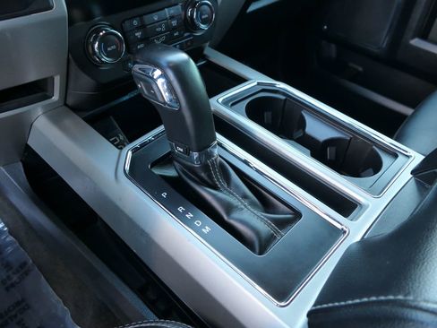 Used 2019 Ford F150 Lariat image 25