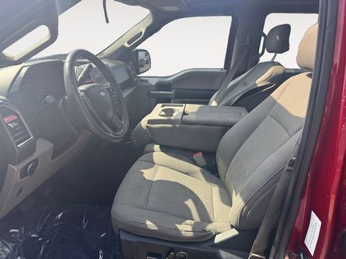 Used 2016 Ford F150 XLT w/ Equipment Group 302A Luxury image 10