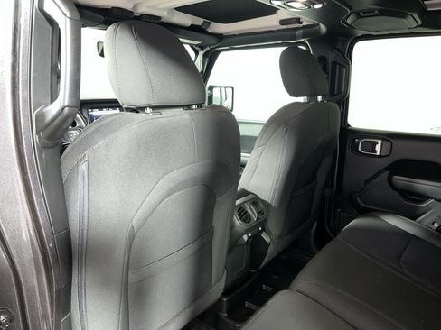 Used 2023 Jeep Wrangler Unlimited w/ Cold Weather Group AWD/4WD image 25