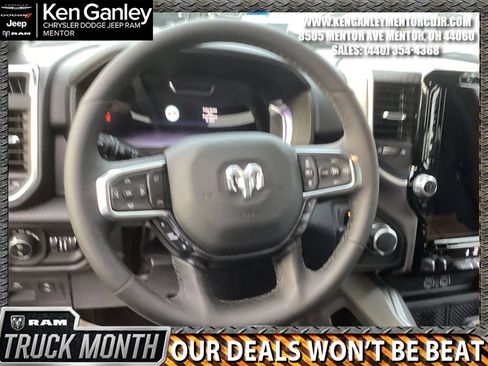 New 2026 RAM 1500 4x4 Crew Cab image 10