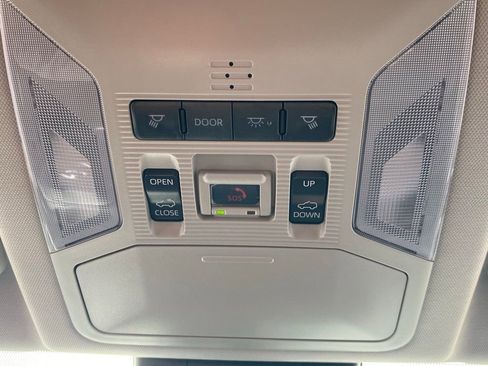 Used 2023 Toyota RAV4 Limited image 26