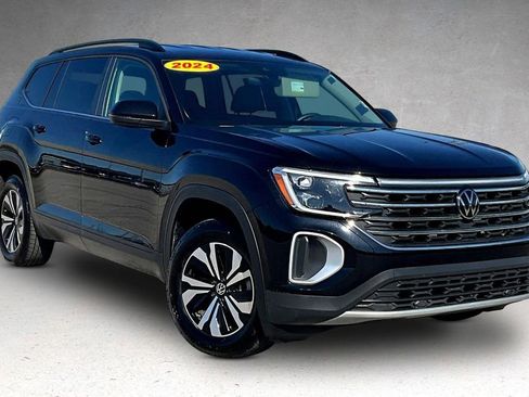 Used 2024 Volkswagen Atlas SE FWD image 3