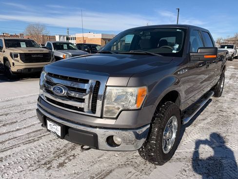 Used 2010 Ford F150 XLT image 2