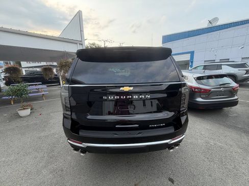 New 2026 Chevrolet Suburban Premier AWD/4WD image 4