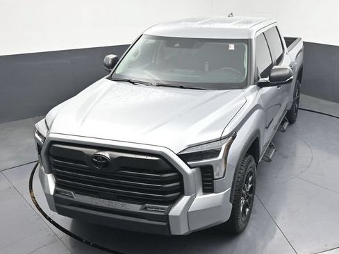 Used 2024 Toyota Tundra SR5 w/ SR5 Convenience Package AWD/4WD image 37