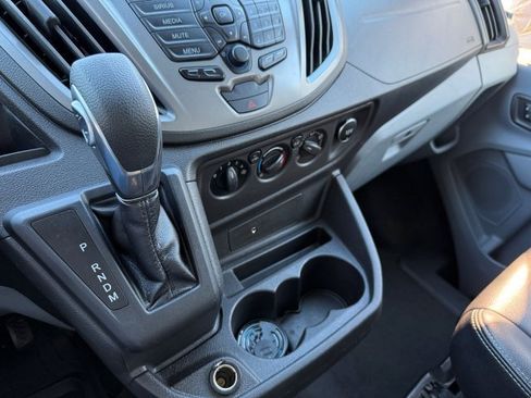 Used 2019 Ford Transit 350 XLT image 21