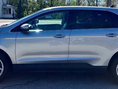 Used 2024 Ford Edge SEL image 7
