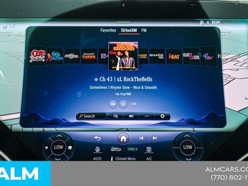 Used 2024 Mercedes-Benz EQE 500 4MATIC Sedan image 40