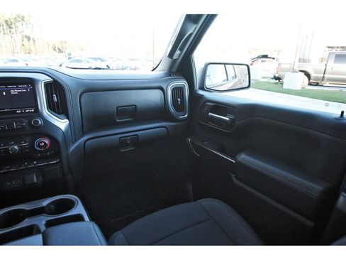 Used 2022 Chevrolet Silverado 1500 LT image 13