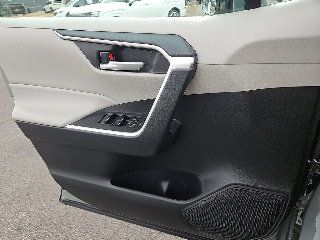 Certified 2023 Toyota RAV4 XLE w/ Convenience Package FWD image 14