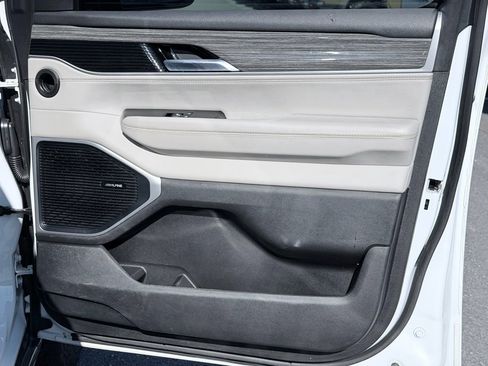 Used 2022 Jeep Wagoneer Series II image 29