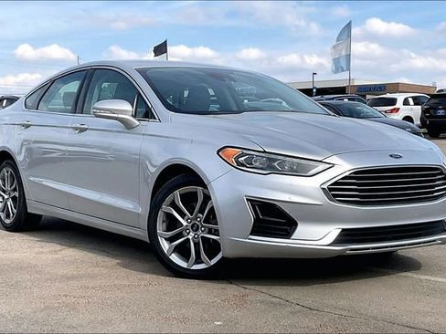 Used 2019 Ford Fusion SEL image 1
