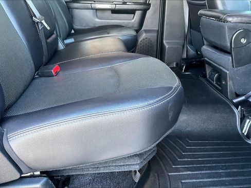 Used 2016 RAM 2500 Laramie image 18