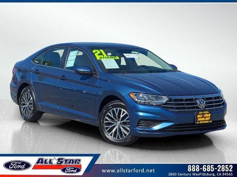 Used 2021 Volkswagen Jetta SE image 1
