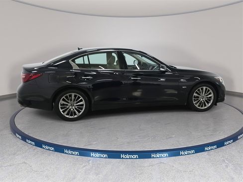 Used 2020 INFINITI Q50 Luxe w/ Essential Package (3.0T Luxe) image 6