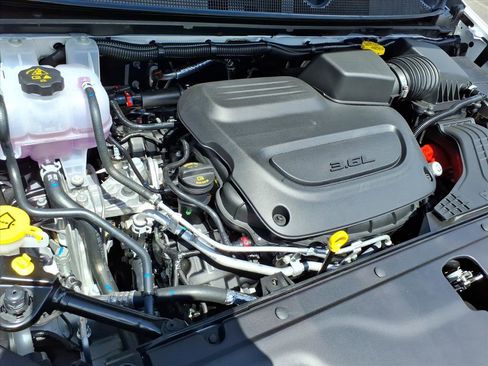 New 2026 Chrysler Pacifica Select image 17