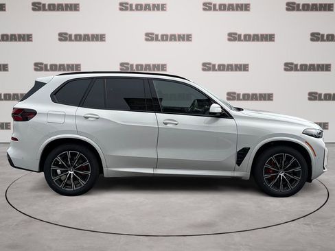 New 2026 BMW X5 xDrive40i w/ M Sport Package AWD/4WD image 6