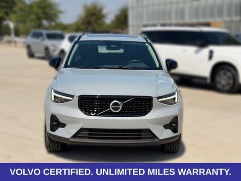 Certified 2026 Volvo XC40 B5 Plus AWD/4WD image 5