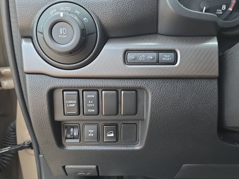 Used 2020 Nissan Titan PRO-4X w/ Pro-4x Utility Package AWD/4WD image 28