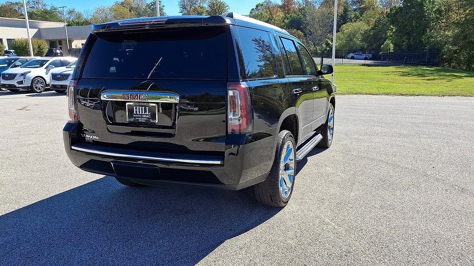 Used 2018 GMC Yukon Denali w/ Open Road Package AWD/4WD image 8